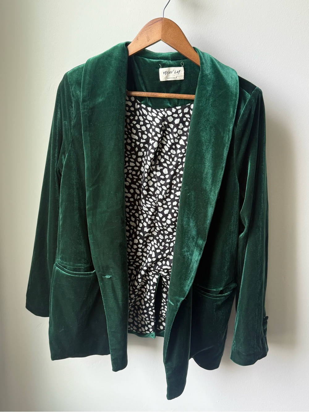 Emerald Green Velvet Blazer | Size M | 'New In' brand | Like new